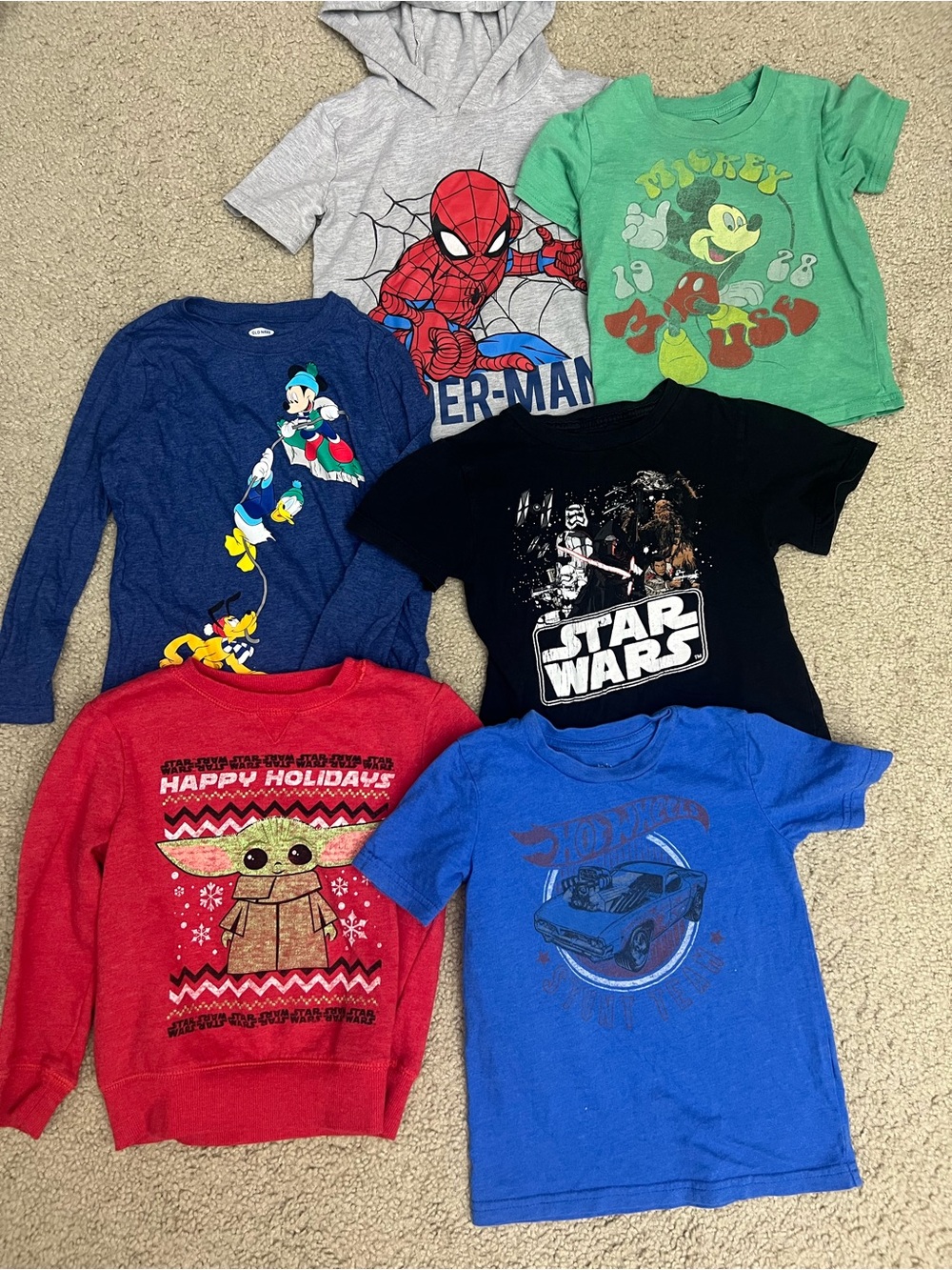 Graphic tees size 4T